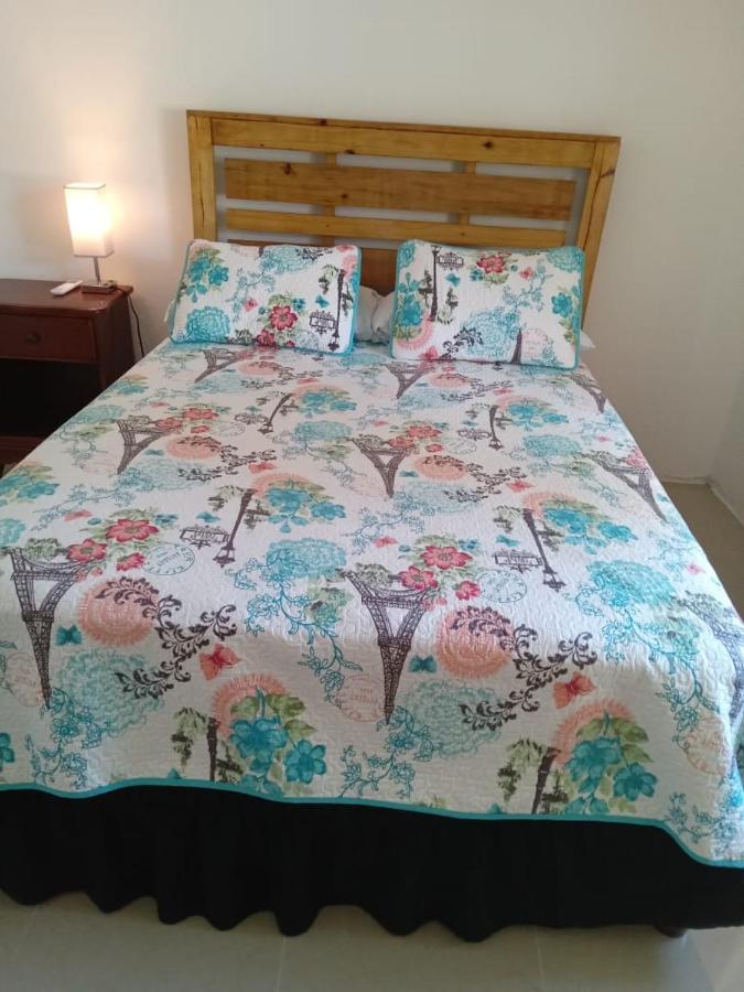 פורט אנטוניו Comfy Guest Rooms מראה חיצוני תמונה